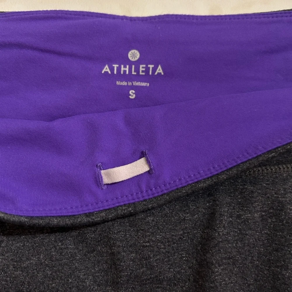 Athleta Women's Gray Skorts